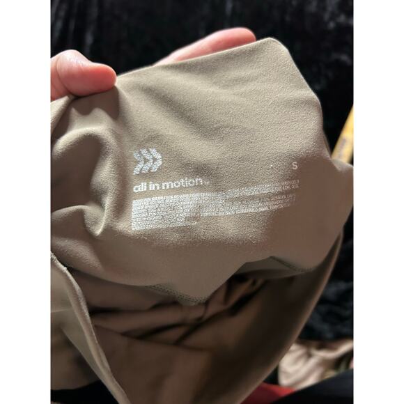 All In Motion Bike Shorts 5" Small Khaki Tan - Picture 2 of 5